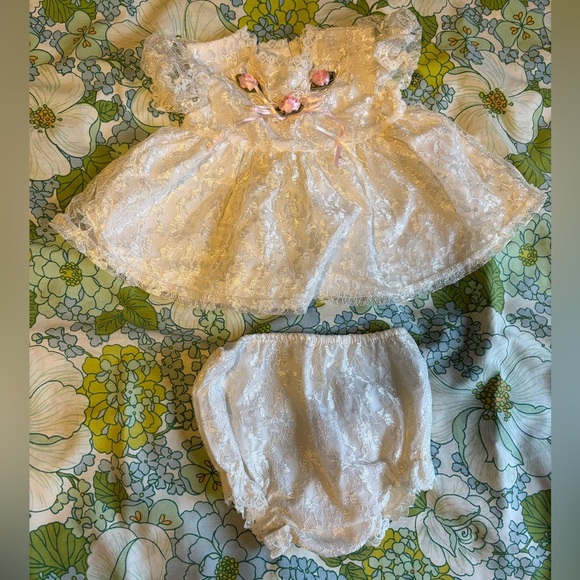 Vintage Brooke Lindsay Dress and Diaper Cover Size 0-6 Months - Picture 1 of 8